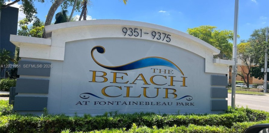 Condo in Miami, Florida, 2 bedrooms № 2077349
