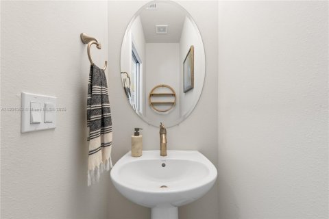 Adosado en alquiler en Hollywood, Florida, 3 dormitorios, 132.01 m2 № 1956490 - foto 20