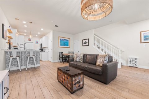 Adosado en alquiler en Hollywood, Florida, 3 dormitorios, 132.01 m2 № 1956490 - foto 4