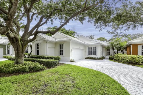 Villa ou maison à Palm City, Floride 2 chambres, 178.19 m2 № 2258173
