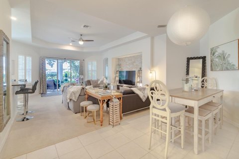Casa en venta en Palm City, Florida, 2 dormitorios, 178.19 m2 № 2258173 - foto 7