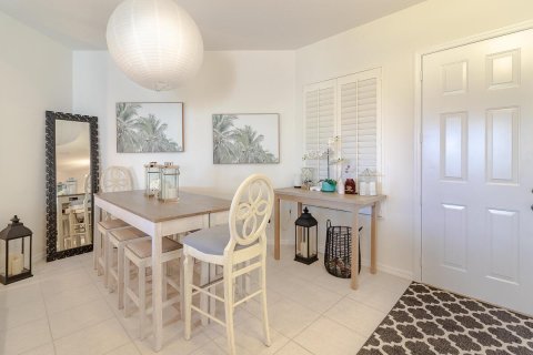 Casa en venta en Palm City, Florida, 2 dormitorios, 178.19 m2 № 2258173 - foto 5