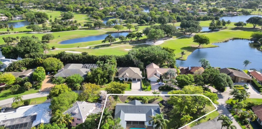 Casa en Plantation, Florida 4 dormitorios, 272.58 m2 № 1081496