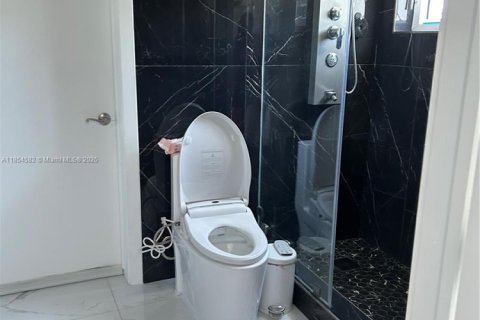 Condominio en alquiler en Aventura, Florida, 3 dormitorios, 166.67 m2 № 1872514 - foto 11