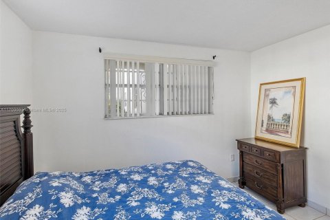 Купить кондоминиум в Майами, Флорида 2 спальни, 82.03м2, № 1454490 - фото 17