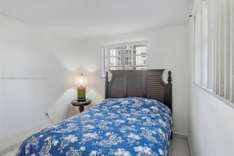 Купить кондоминиум в Майами, Флорида 2 спальни, 82.03м2, № 1454490 - фото 18