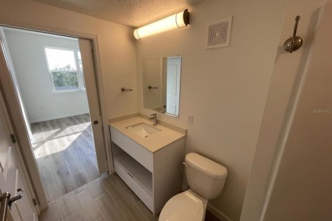 Снять в аренду кондоминиум в Орландо, Флорида 6 комнат, 107.12м2, № 1780598 - фото 18