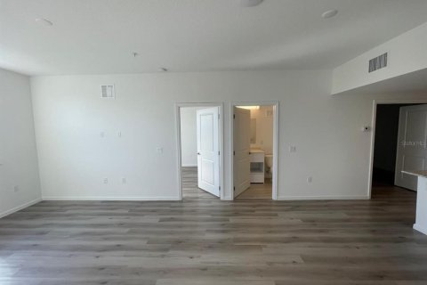 Снять в аренду кондоминиум в Орландо, Флорида 6 комнат, 107.12м2, № 1780598 - фото 14