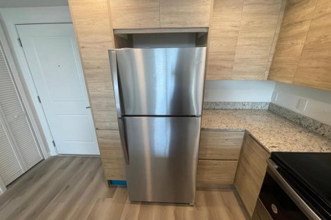 Снять в аренду кондоминиум в Орландо, Флорида 6 комнат, 107.12м2, № 1780598 - фото 10