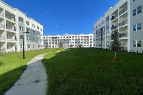 Снять в аренду кондоминиум в Орландо, Флорида 6 комнат, 107.12м2, № 1780598 - фото 28