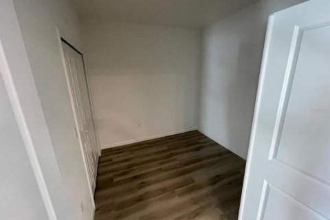 Снять в аренду кондоминиум в Орландо, Флорида 6 комнат, 107.12м2, № 1780598 - фото 12