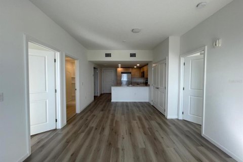 Снять в аренду кондоминиум в Орландо, Флорида 6 комнат, 107.12м2, № 1780598 - фото 5