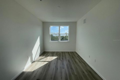 Снять в аренду кондоминиум в Орландо, Флорида 6 комнат, 107.12м2, № 1780598 - фото 21