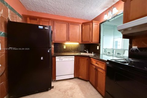 Copropriété à vendre à Hallandale Beach, Floride: 1 chambre, 76.18 m2 № 1972112 - photo 8