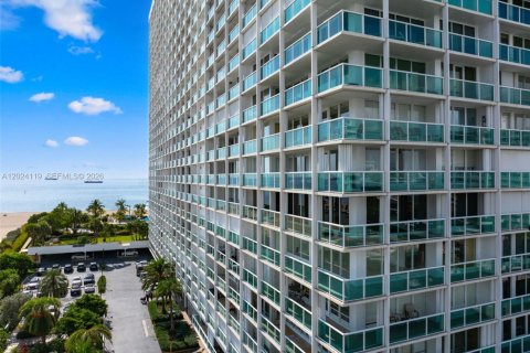 Condominio en venta en Fort Lauderdale, Florida, 1 dormitorio, 120.49 m2 № 2153928 - foto 29
