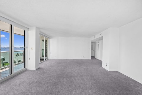 Condominio en venta en Fort Lauderdale, Florida, 1 dormitorio, 120.49 m2 № 2153928 - foto 9