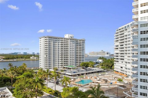 Condominio en venta en Fort Lauderdale, Florida, 1 dormitorio, 120.49 m2 № 2153928 - foto 22