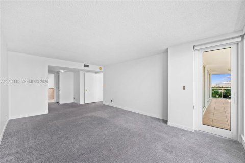 Condominio en venta en Fort Lauderdale, Florida, 1 dormitorio, 120.49 m2 № 2153928 - foto 16
