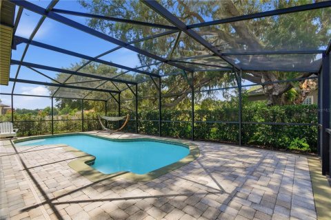 House in Sorrento, Florida 3 bedrooms, 198.25 sq.m. № 2167620 - photo 8