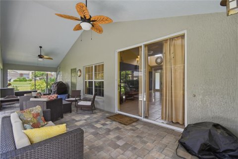 House in Sorrento, Florida 3 bedrooms, 198.25 sq.m. № 2167620 - photo 9