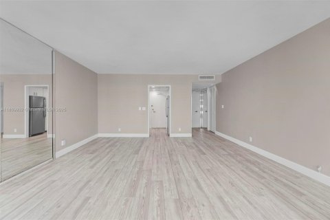 Studio in the Condo in Fort Lauderdale, Florida  № 1752918 - photo 10