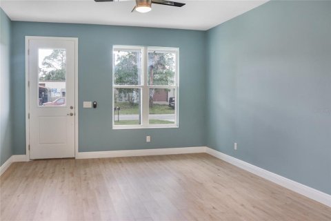 Commercial property in Edgewater, Florida 6 bedrooms, 294.87 sq.m. № 1566905 - photo 5