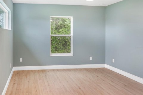 Commercial property in Edgewater, Florida 6 bedrooms, 294.87 sq.m. № 1566905 - photo 12