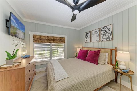 House in Cortez, Florida 3 bedrooms, 131.92 sq.m. № 1613678 - photo 25