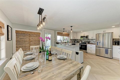 House in Cortez, Florida 3 bedrooms, 131.92 sq.m. № 1613678 - photo 19