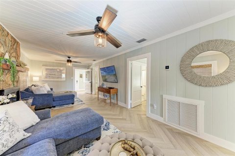 House in Cortez, Florida 3 bedrooms, 131.92 sq.m. № 1613678 - photo 10