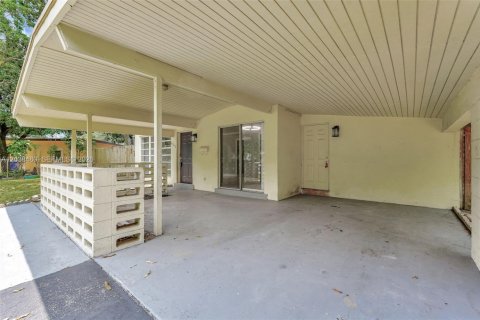 Купить виллу или дом в Холливуд, Флорида 3 спальни, 95.32м2, № 2086593 - фото 6