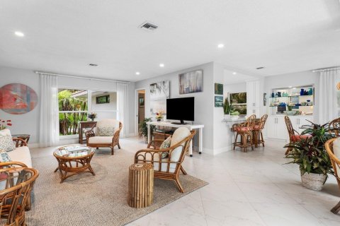 Condo in Boynton Beach, Florida, 2 bedrooms  № 2154591 - photo 10