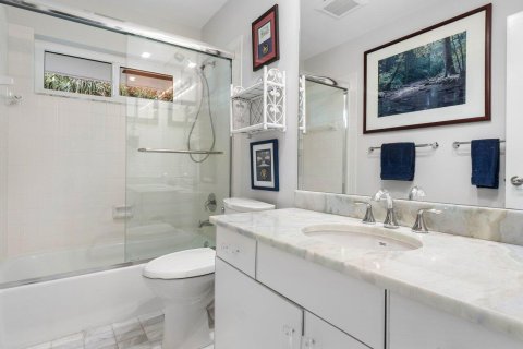 Condo in Boynton Beach, Florida, 2 bedrooms  № 2154591 - photo 24