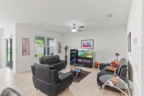 Casa en venta en Mount Dora, Florida, 3 dormitorios, 155.33 m2 № 1792900 - foto 9