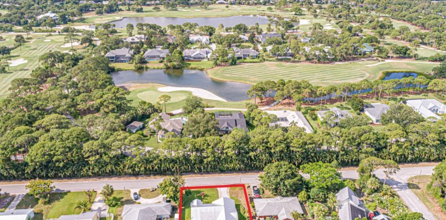 House in Vero Beach, Florida 3 bedrooms, 152.82 sq.m. № 1226770