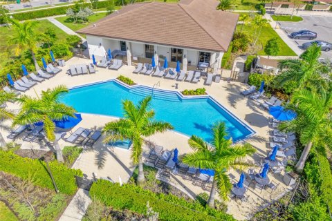 Townhouse in Miami, Florida 3 bedrooms, 165.18 sq.m. № 1849120 - photo 27