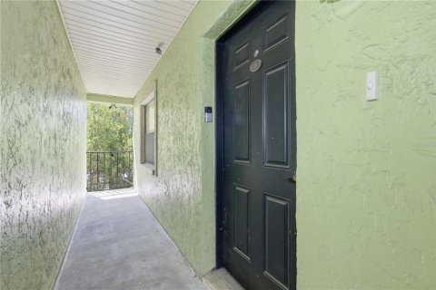 Copropriété à vendre à Tampa, Floride: 2 chambres, 92.81 m2 № 2213868 - photo 6