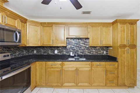 Copropriété à vendre à Tampa, Floride: 2 chambres, 92.81 m2 № 2213868 - photo 14