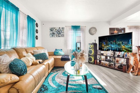Propiedad comercial en venta en Miami, Florida, 239.22 m2 № 1696026 - foto 27