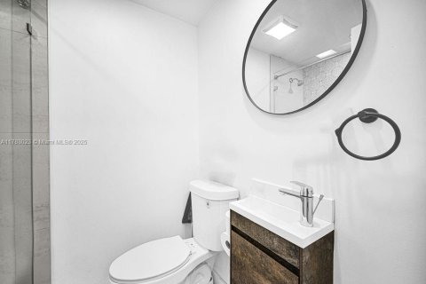 Propiedad comercial en venta en Miami, Florida, 239.22 m2 № 1696026 - foto 21