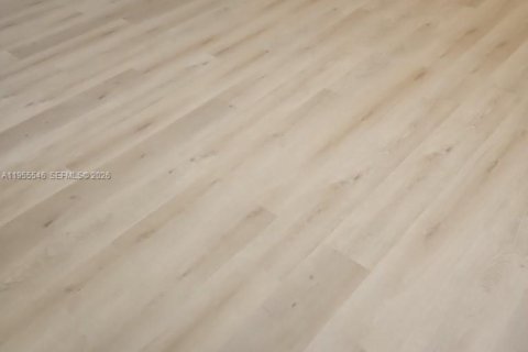 Condo in Miami Beach, Florida, 1 bedroom  № 2010273 - photo 21