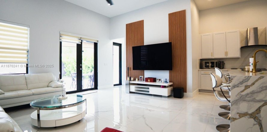 Villa ou maison à Miami, Floride 4 chambres, 257.9 m2 № 1980689