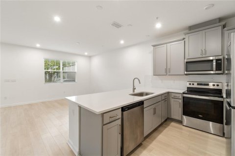 Adosado en alquiler en Orlando, Florida, 3 dormitorios, 138.52 m2 № 1681914 - foto 5