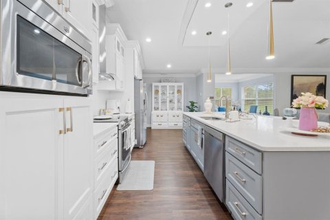 Villa ou maison à vendre à Deltona, Floride: 3 chambres, 177.26 m2 № 2355044 - photo 19