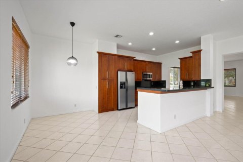 Villa ou maison à vendre à Weston, Floride: 4 chambres, 196.49 m2 № 2331280 - photo 15