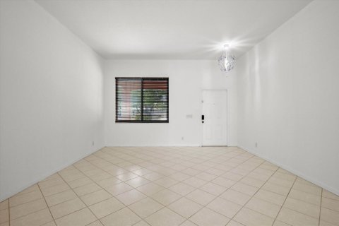 Villa ou maison à vendre à Weston, Floride: 4 chambres, 196.49 m2 № 2331280 - photo 8