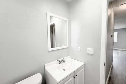 House in Palm Harbor, Florida 3 bedrooms, 93.83 sq.m. № 2231202 - photo 15
