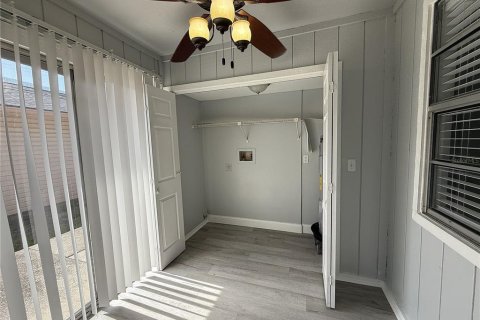 House in Palm Harbor, Florida 3 bedrooms, 93.83 sq.m. № 2231202 - photo 18