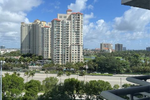 Condo in Aventura, Florida, 2 bedrooms  № 2154693