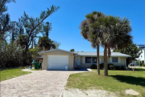 House in Englewood, Florida 2 bedrooms, 116.31 sq.m. № 1547836 - photo 5